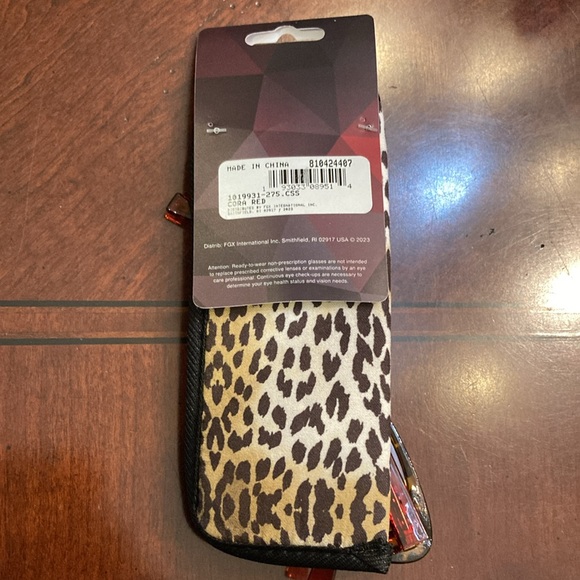 Simply Specs reading glasses and coordinating case. New with tags. - Picture 8 of 8